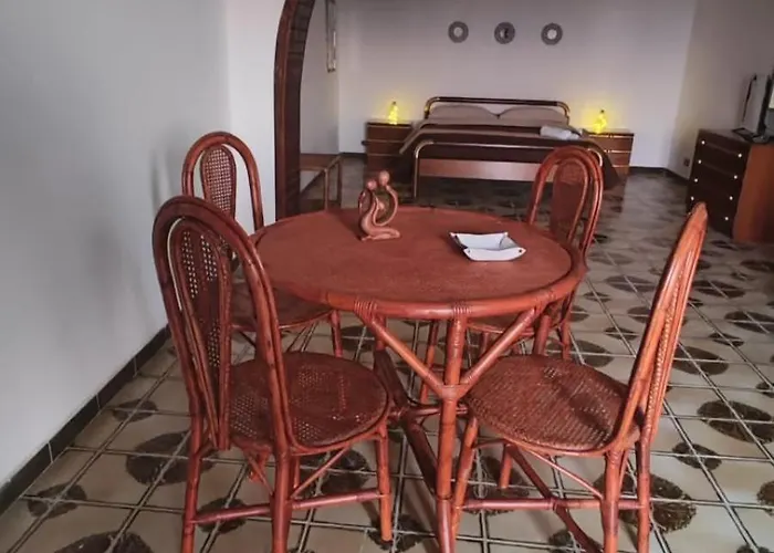 Oda ve Kahvaltı Casa Di Mitri Carini