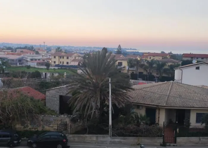Casa Di Mitri Carini